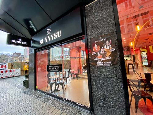 store front at Sunnysu in Dortmund