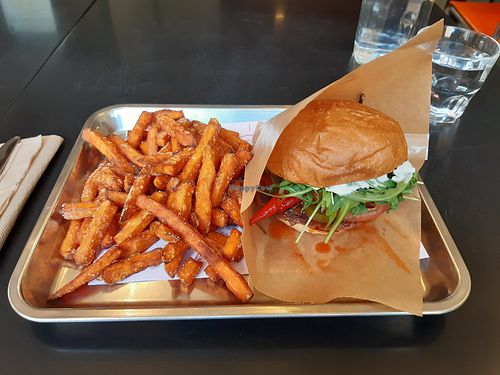 Spicy byrger and sweet potatoe fries at Bun2Bun - Kallio in Helsinki
