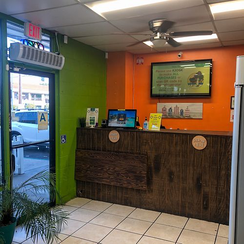 Interior - Self order kiosk at Jamin Vegan (by JamaFo Xpress) in Canoga Park