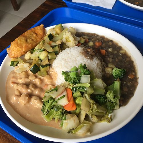 Filling & nourishing lunch buffet at Formosa Taiwan Restaurante Vegetariano in Cuenca