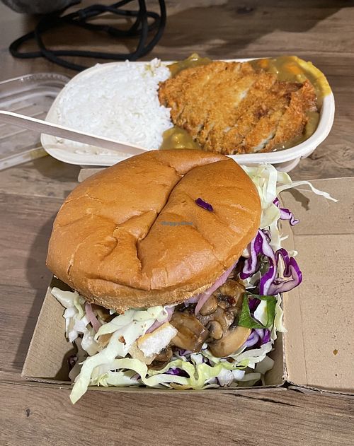 Eden curry, fungi burger    at Burger Plant in Dunedin