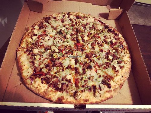 Jamaica pizza  at Cruzer Pizza in Los Angeles