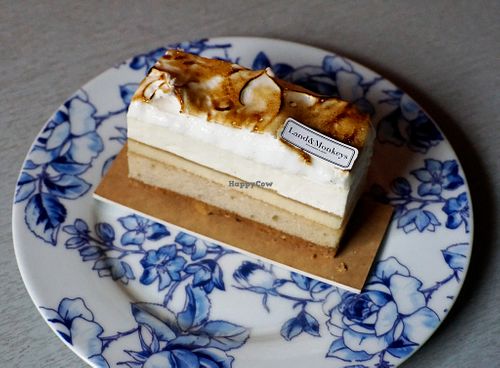 Buchette de Noel at Land & Monkeys - Beaumarchais in Paris