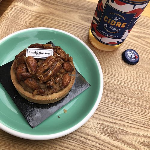 Pecan pie at Land & Monkeys - Beaumarchais in Paris