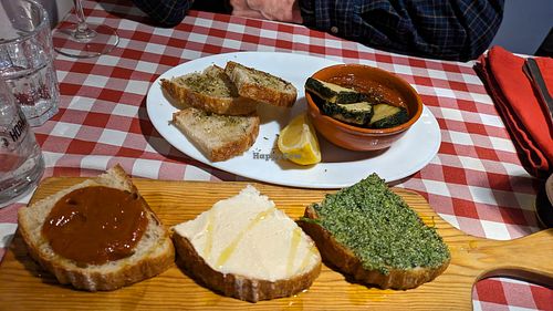 Bruschetta & Tofish alla Siciliana at Al Sanpietrino Trattoria in Lisbon