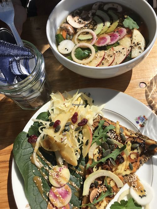 Soupe aux légumes variés & pizza crudi  at Brawcoli in Lorient