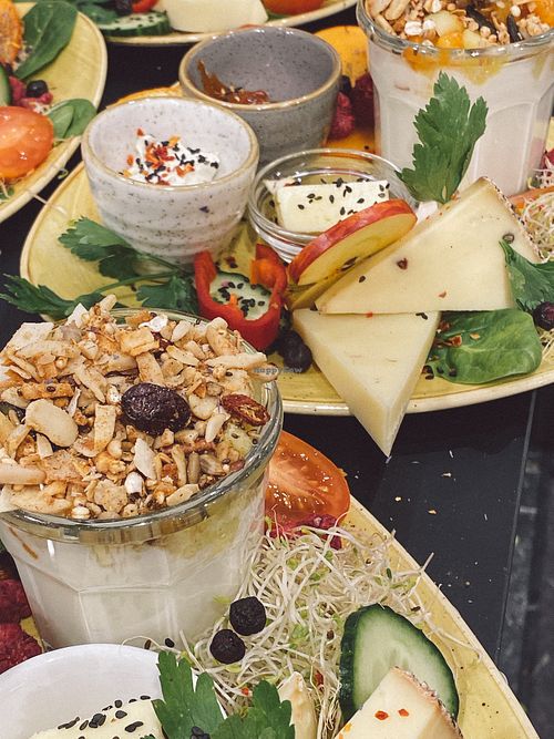 vegetarian breakfast at Marias Biotreff in Mondsee