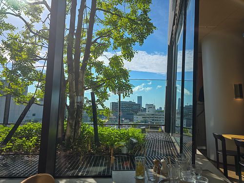  at Bills in Tokyo