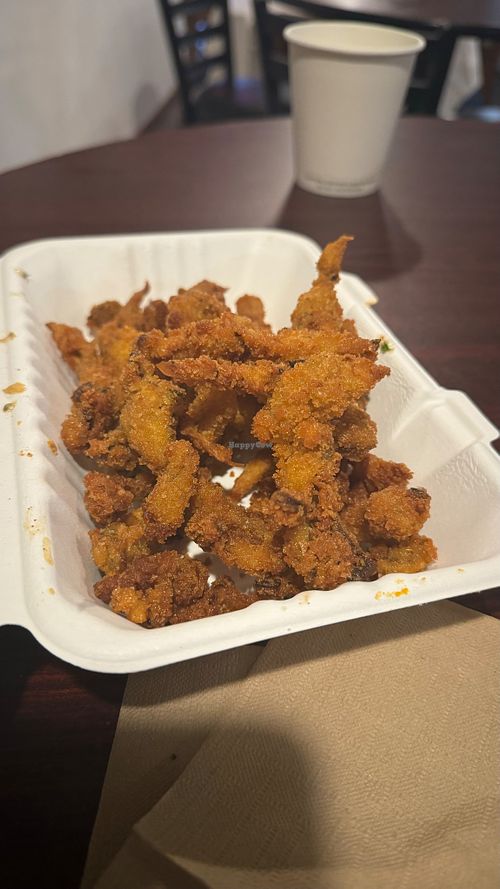 Cajun Oyster Bites
$12.00
Chickpea battered oyster mushroom fried to a crisp. at I-tal Garden in New Orleans