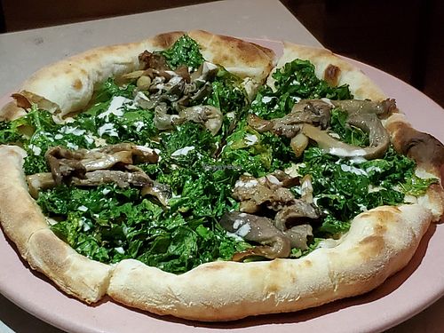 Kale pizza at Mudra in Buenos Aires