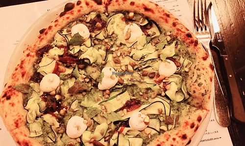 Pizza zukini at Valdo Gatti in Lisbon