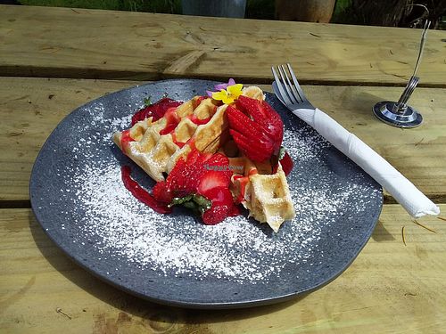 Vegan strawberry waffles at Tanash Coffee and Waffles in San Remo