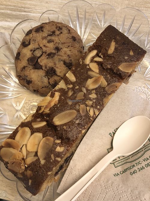 Vegan frangipane cake and chocolate chip cookie  at Liberty in Trieste