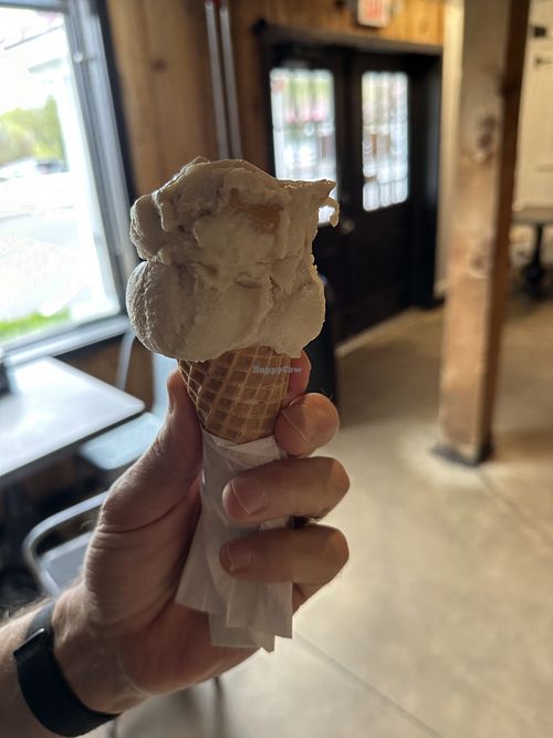 Vegan come two flavors  at Owowcow Creamery in Wrightstown