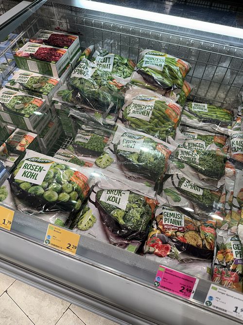 frozen veggies  at denn's Biomarkt in Aachen