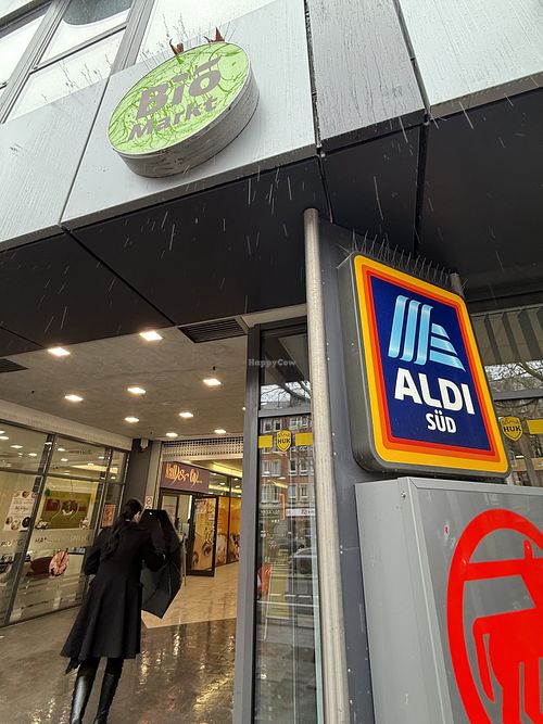 front  at denn's Biomarkt in Aachen