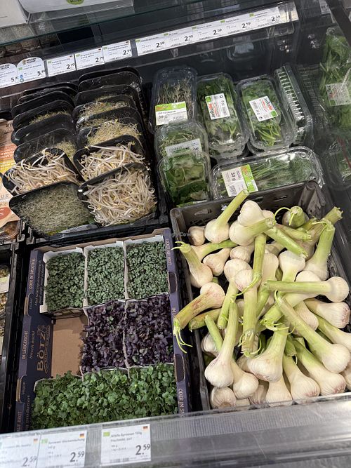 veggies  at denn's Biomarkt in Aachen