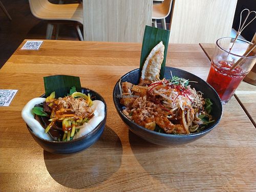 Banh Bao und Balance Bowl at An Vegan House - Lange Reihe in Hamburg