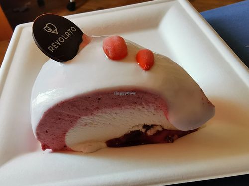 Berries cake at Revolato in Bucharest