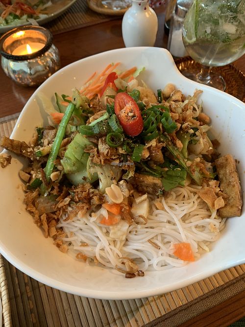 Good portion of the vegan bun with tofu and vegetable - and delicious as well! at Ha Dang in Hamburg