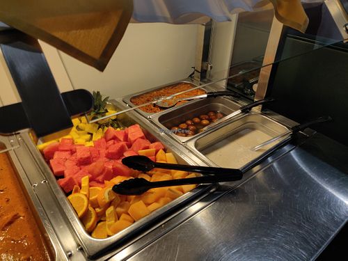 Buffet at India's Tandoori in Hawthorne