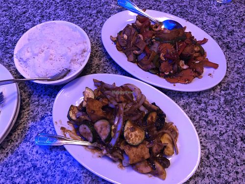 2 dishes on the vegetarian menu that are vegan at Thai Bamboo in Coeur D Alene