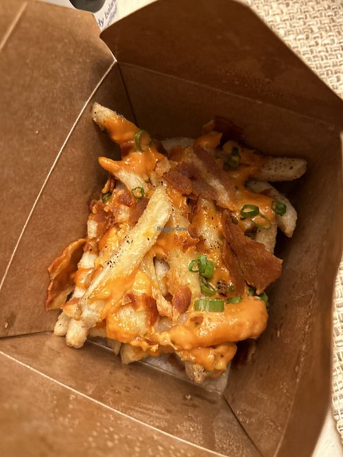 Fancy fries with vegan bacon    at Peach and Pine in St James