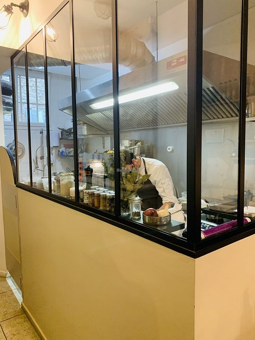 The chef  at Dis Leur in Bordeaux