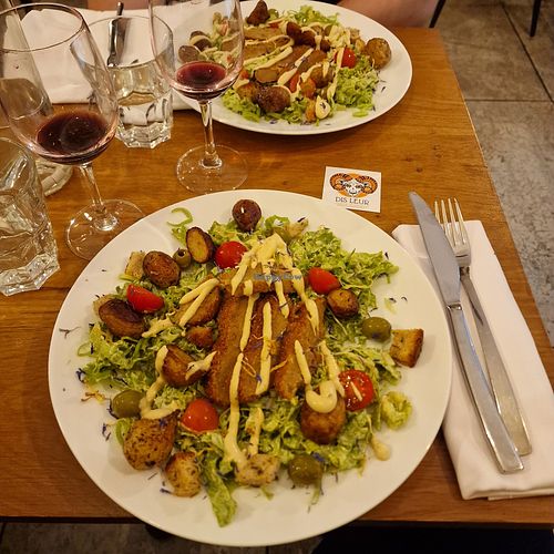 Main course: Ceasar salad at Dis Leur in Bordeaux