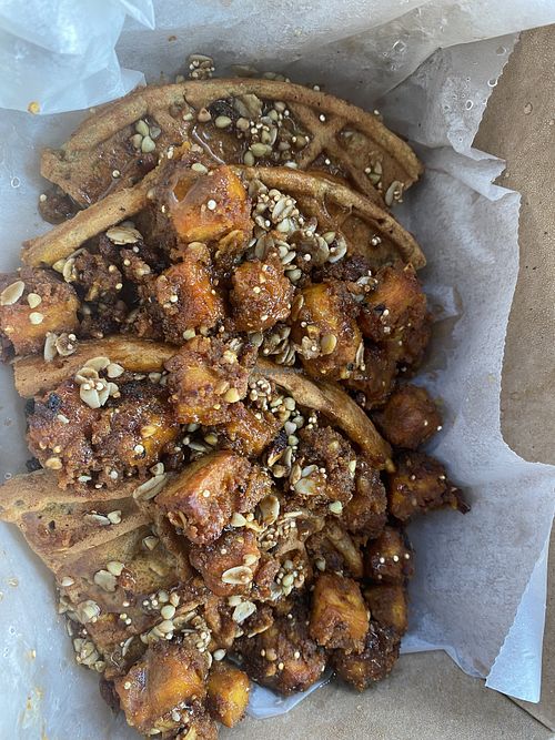 Chick’n & Waffles at Annie O Loves in Charleston