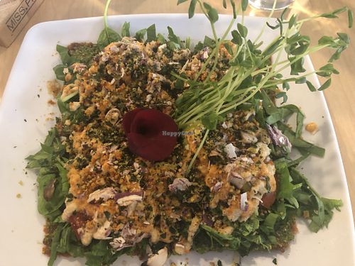 Bien Habillée raw pizza- outstanding  at La Belle Verte in Gatineau