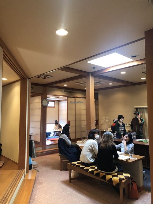 Cozy interior at 3R Kitchen Vegan in Ikeda