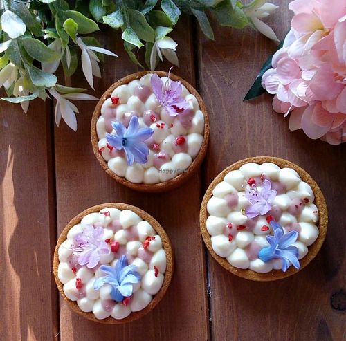 Cream tartlets at Fitokuhnya - Фитокухня in Irkutsk