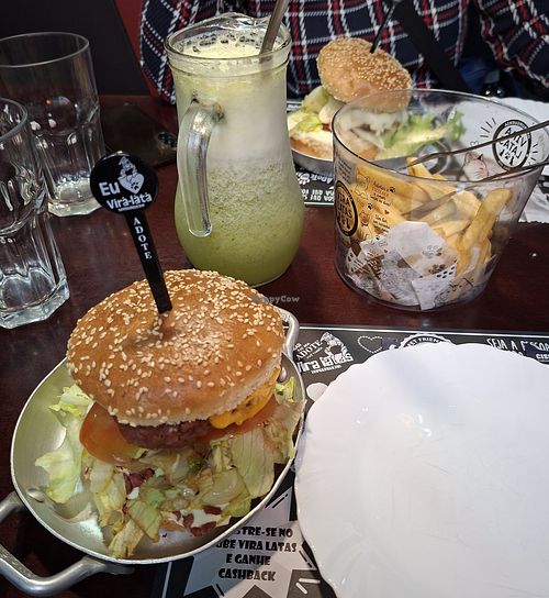  at Vira Latas in Guarulhos