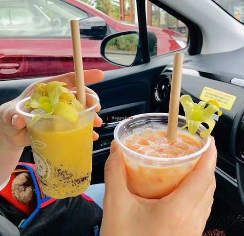 Smoothie and fresh juice with soy milk at Hikari Rakuen in Ishigaki