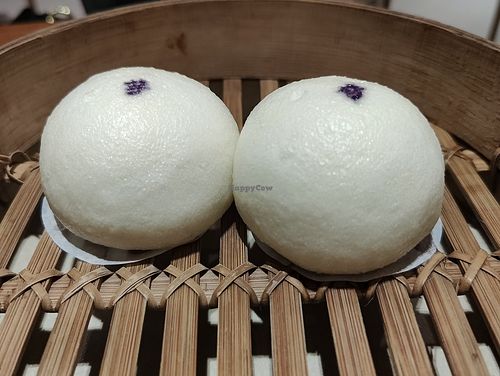 Yam bun at Din Tai Fung 鼎泰豐 - City Square Mall in Central Singapore