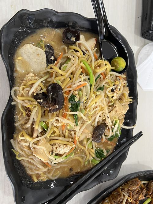 Their famous Hokkien mee, but it’s comparable to DLife  at 3 Treasures 三寶齋 - Bedok in East Singapore