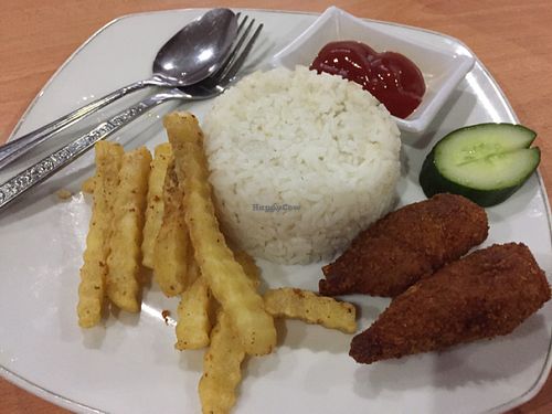 fried vegan mock meat and fries at Kedai Mie in Denpasar