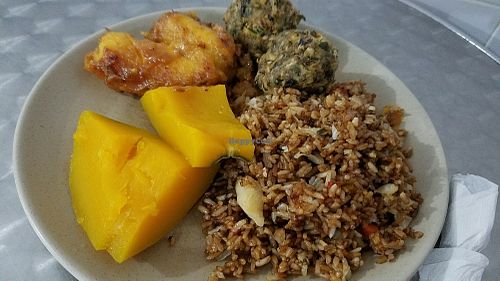 few items $3.80 at El Jardin Vegetariano in Panama City