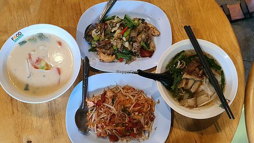 Tom Kha, Pad Thai, noodle and duck soup, fried noodles with basil and chilies at VeggieJ - อาหารเจสะพานหัน in Bangkok