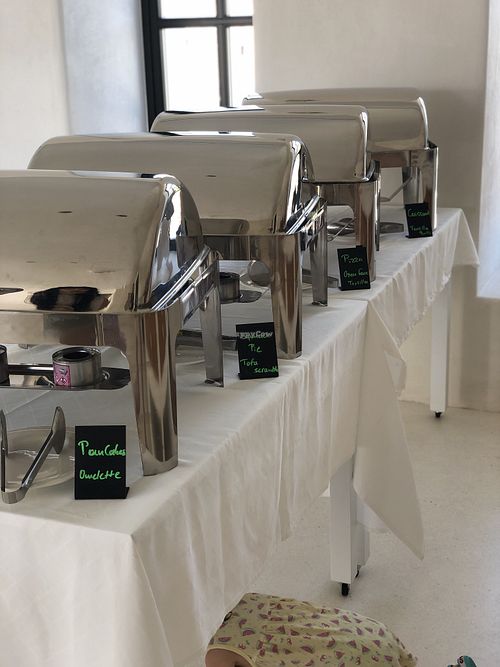 Hot breakfast options  at Koukoumi Hotel in Mykonos