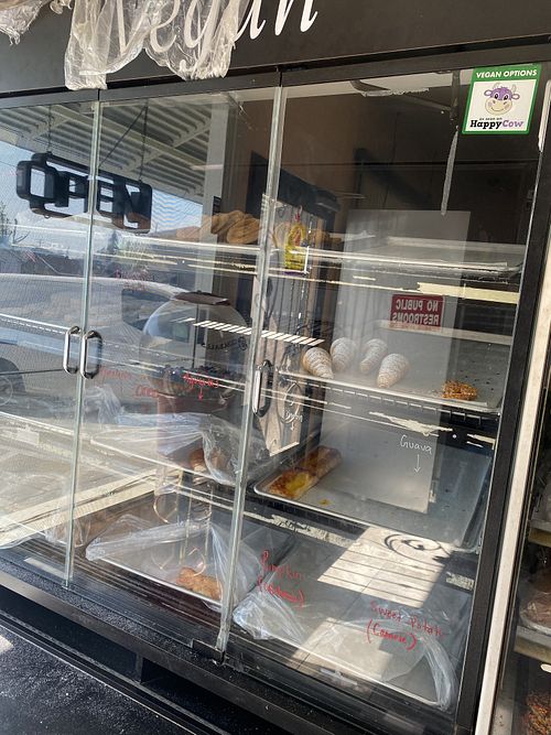 Pro-Tip: Come Early • Vegan Options Go Fast (HC Sticker Spotted) 🥰  at La Espiga De Oro in Salida