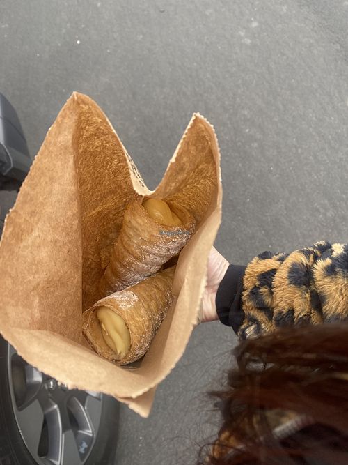 Vegan Pan Dulce • Conos (For Tomorrow) 😛 #Veganuary at La Espiga De Oro in Salida