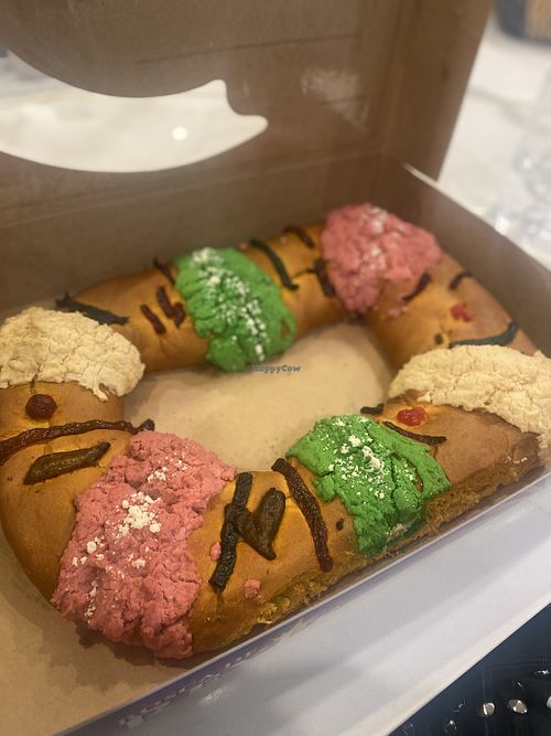 🥰 Digging In • Vegan Rosca #Veganuary at La Espiga De Oro in Salida