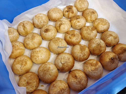 Vegan Xiang Bing 纯素香饼. made of wheat flour, maltose, seasame, onion, veg oil, and sugar at Kim Tee 金池 - Chinatown in Central Singapore