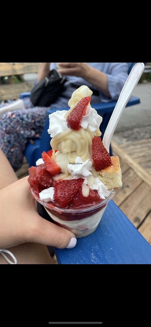 Strawberry shortcake at Iconoglace in Montreal