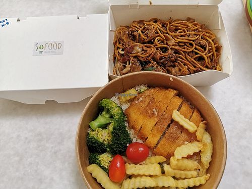 Food Delivery. Photo by Ms Serene Wong at SoFood 尚素 in Northeast Singapore