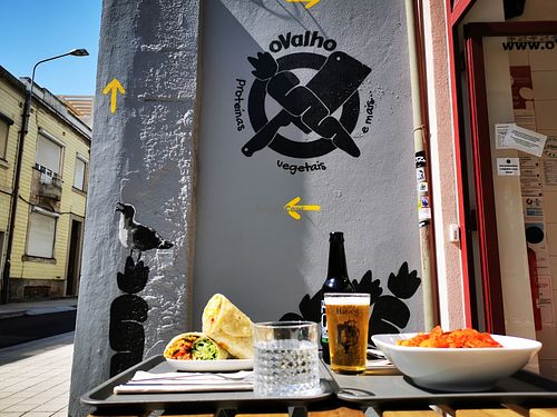 Sitting in the sun at oValho - Vegan Snack Bar in Porto