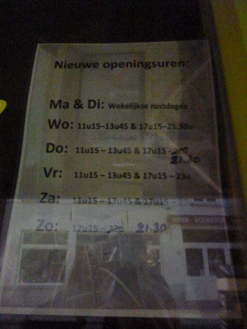 Opening times as of 3rd March 2014 at Royal Frituur in Bruges