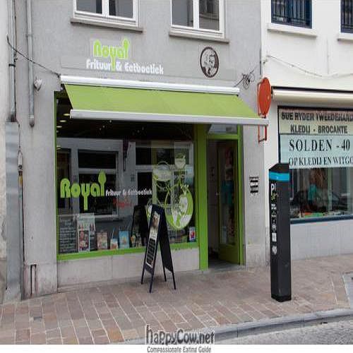  at Royal Frituur in Bruges